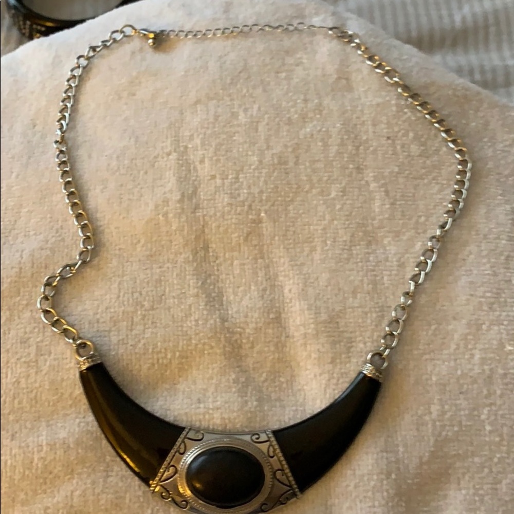 Silver tone Necklace